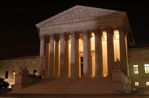 20120628_the-supreme-court-building-at-night-